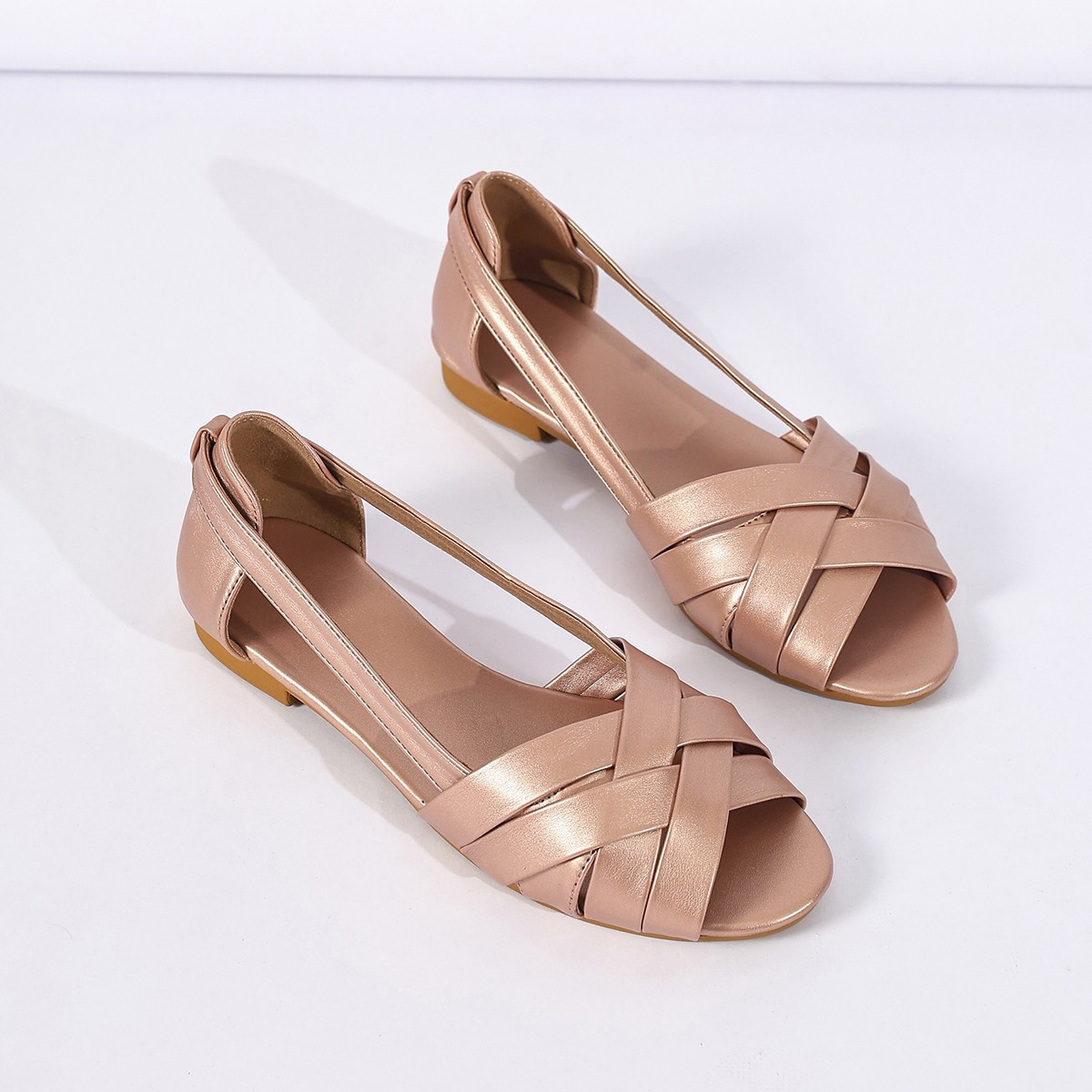 홀로우 백 및 샌들 슈즈 여성용 새 직조 플랫 바닥 피 - Women Bags And Shoes 리뷰 및 가격
